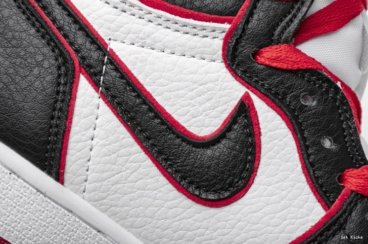 1 High Retro Bloodline  555088-062 Jordan 1214